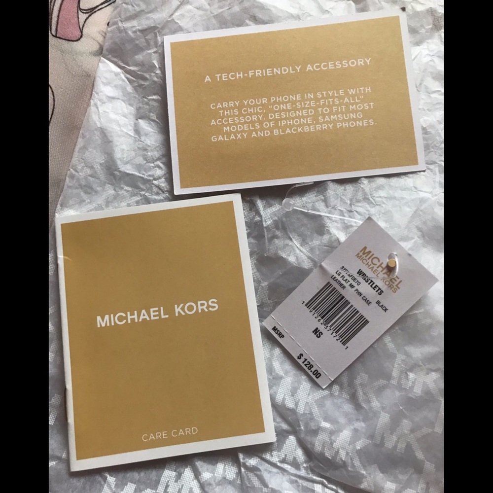 🚫SOLD Authentic Michael Kors Wristlet, Black - Picture 4 of 4